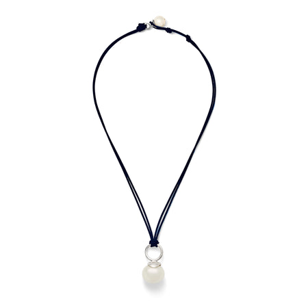 Modern cord pearl pendant black/white